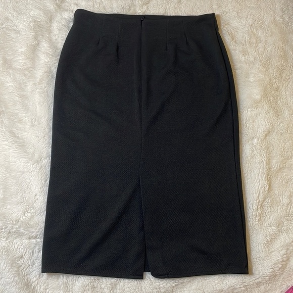 Black Youlanyasi Skirt‎ - Picture 3 of 7